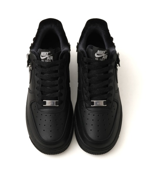 NIKE(ナイキ)の「NIKE WMNS AIR FORCE 1 '07 / ナイキ ウィメンズ エア フォース 1 '07【SP】(スニーカー・レディース・ブラック・25.0cm/24.5cm/24.0cm/23.5cm/23.0cm)」の2枚目の写真