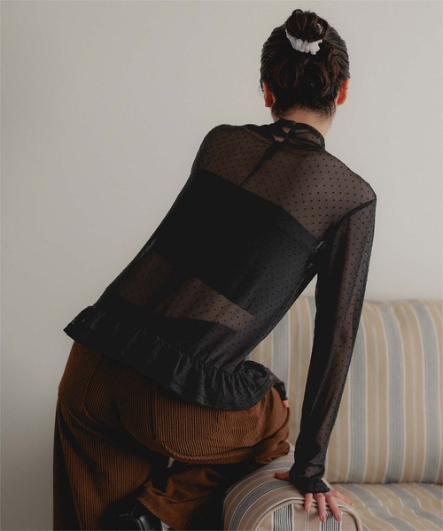 miette（ミエット）の「ハイネックフィンガー裾フリルトップス（Tシャツ/カットソー・レディース・ドット/ブラック/ブラック系その他/アイボリー・M/L）」の9枚目の写真