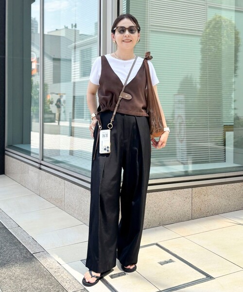 NOLLEY’S(ノーリーズ)の「《UVカット/防シワ》ウォッシャブルスエードライク2WAYビスチェ(ベスト・レディース・ベージュ/ダークブラウン・FREE)」の6枚目の写真