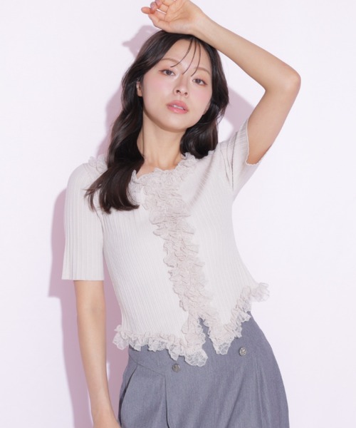 JILL by JILL STUART(ジルバイジルスチュアート)の「レーストリムニット(ニット/セーター・レディース・ピンク/ブルー/ブラック・FREE)」の14枚目の写真