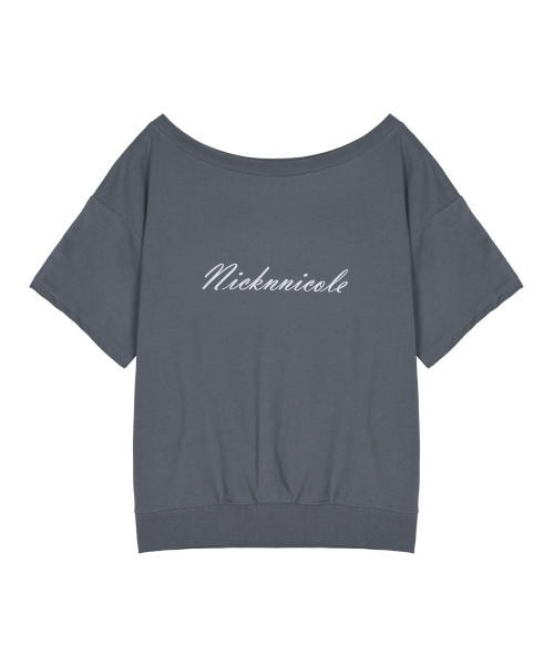 NICK&NICOLE(ニックアンドニコール)の「OFF SHOULDER LETTERING SWEAT TOP_CHARCOAL(Tシャツ/カットソー・レディース・その他・FREE)」の4枚目の写真