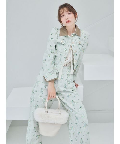LILY BROWN(リリーブラウン)の「タックワイドクラシックデニムパンツ(デニムパンツ・レディース・ブルー/インディゴブルー/その他・1/0)」の14枚目の写真