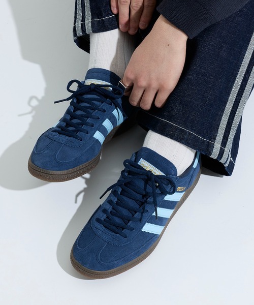 adidas（アディダス）の「ハンドボール スペツィアル [Handball Spezial Shoes] スニーカー / アディダスオリジナルス adidas Originals（スニーカー・メンズ・ブルー・22.5cm/23.5cm/24.5cm/25.5cm/26.5cm/27.5cm/28.5cm/29.5cm/30.0cm/23.0cm/24.0cm/25.0cm/26.0cm/27.0cm/28.0cm/29.0cm/22.0cm）」の2枚目の写真