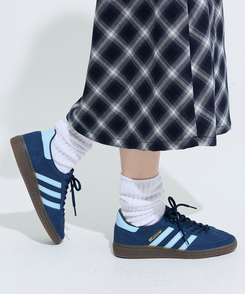 adidas（アディダス）の「ハンドボール スペツィアル [Handball Spezial Shoes] スニーカー / アディダスオリジナルス adidas Originals（スニーカー・メンズ・ブルー・22.5cm/23.5cm/24.5cm/25.5cm/26.5cm/27.5cm/28.5cm/29.5cm/30.0cm/23.0cm/24.0cm/25.0cm/26.0cm/27.0cm/28.0cm/29.0cm/22.0cm）」の4枚目の写真