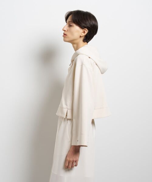 LANVIN en Bleu（ランバンオンブルー）の「ロゴレーステープフーディー（Tシャツ/カットソー・レディース・ブラック/カーキ/オフホワイト・38）」の7枚目の写真