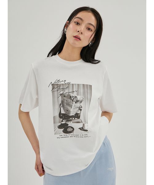 Mila Owen(ミラオーウェン)の「フォトプリントTシャツ(Tシャツ/カットソー・レディース・クリーム/チャコールグレー/ホワイト・F)」の5枚目の写真