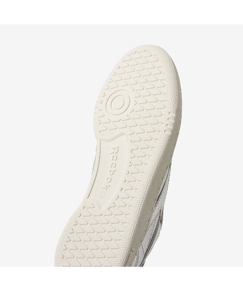 Reebok(リーボック)の「クラブシー 85 / CLUB C 85(スニーカー・レディース・シルバー・26.0cm/25.5cm/25.0cm/24.0cm/24.5cm/23.5cm/23.0cm/22.5cm)」の10枚目の写真