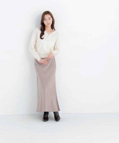 NATURAL BEAUTY BASIC(ナチュラルビューティーベーシック)の「レースVネックプルオーバー(ニット/セーター・レディース・オフホワイト/ブルー/ブラック・フリ-)」の19枚目の写真