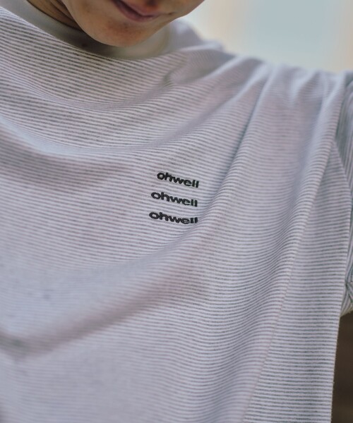 SHIPS any(シップス エニィ)の「【SHIPS any別注】ohwell: ワンポイント ロゴ 刺繍 ミジンボーダー Tシャツ(ロンT)◇(Tシャツ/カットソー・メンズ・オリーブ/グレー/コーラル・MEDIUM/LARGE)」の2枚目の写真