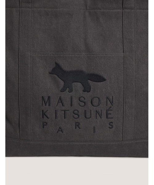 Maison Kitsune(メゾンキツネ)の「PROFILE FOX XL TOTE(トートバッグ・メンズ・ブラック系その他・U)」の4枚目の写真