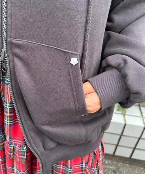 WC（ダブル シー）の「《ダブルフェイス★》チェックリバーシブルBIGパーカー（パーカー・レディース・グレー/チャコールグレー・FREE）」の16枚目の写真