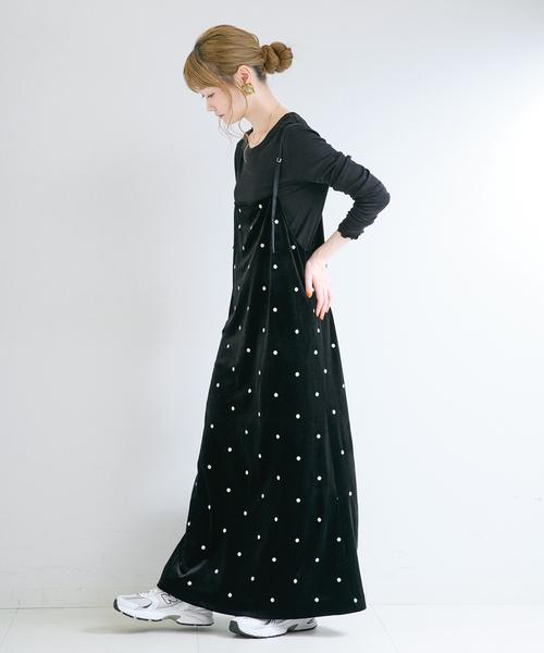 B.C STOCK(ベーセーストック)の「【WEB限定】手洗い可 / ベロアフラワー刺繍ワンピース(ワンピース・レディース・ブラウン/ブラック・FREE)」の4枚目の写真