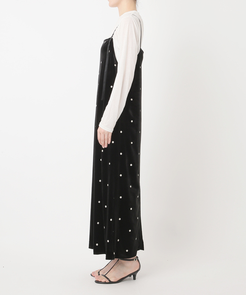 B.C STOCK(ベーセーストック)の「【WEB限定】手洗い可 / ベロアフラワー刺繍ワンピース(ワンピース・レディース・ブラウン/ブラック・FREE)」の11枚目の写真