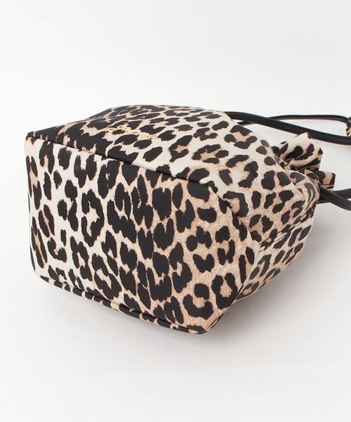 GANNI（ガニー）の「GANNI / ガニー：【レディース】Pouch Printed Nylon：B3010069[ANN]（ハンドバッグ・レディース・ブラウン系その他・FREE）」の3枚目の写真