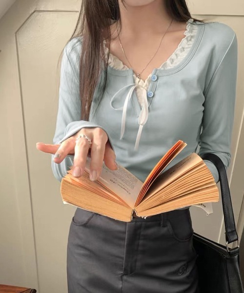 LEMOA(レモア)の「フリルネックレイヤード風長袖トップス(Tシャツ/カットソー・レディース・ライトブルー/ダークブルー・LARGE/MEDIUM/X-LARGE)」の5枚目の写真