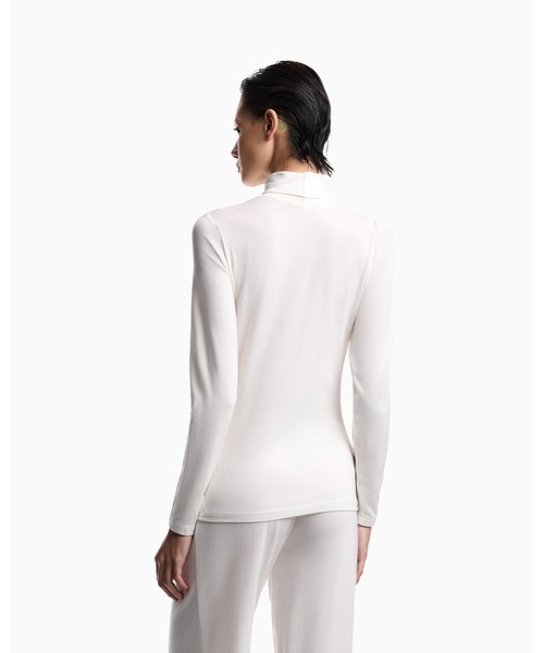 EMPORIO ARMANI(エンポリオアルマーニ)の「<オンライン限定>【エンポリオ アルマーニ】ウィメンズ タートルネックセーター テックウール混ジャージー(ニット/セーター・レディース・ブラック/アイボリー・SMALL/LARGE/X-SMALL/MEDIUM)」の7枚目の写真