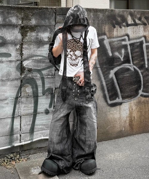 RICH(リッチ)の「別注【RICH】Knight Wide Dirty Washed Pants / 【リッチ】リベットダーティーウォッシュバルーンデニムパンツ<着用動画あり>(デニムパンツ・メンズ・ブラック・02/01)」の17枚目の写真