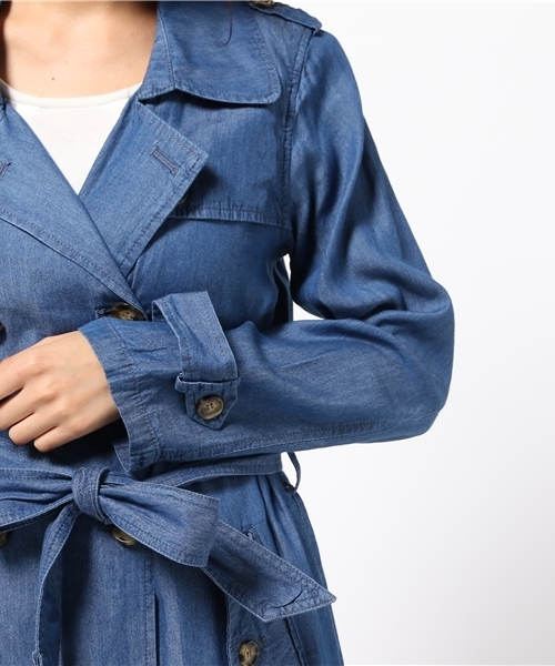 VENCEEXCHANGE（ヴァンスエクスチェンジ）の「レーヨンデニム トレンチコート        （トレンチコート・レディース・ブルー・MEDIUM/LARGE）」の9枚目の写真