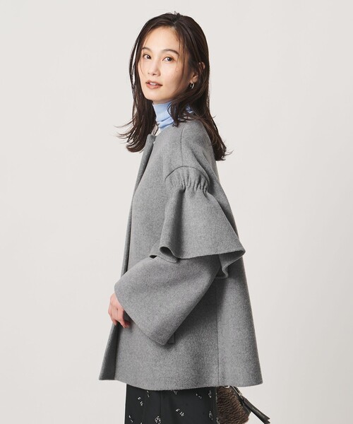 UNITED ARROWS（ユナイテッドアローズ）の「フリルスリーブ コート（その他アウター・レディース・ブラック/グレー・36/38）」の4枚目の写真