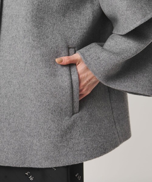 UNITED ARROWS（ユナイテッドアローズ）の「フリルスリーブ コート（その他アウター・レディース・ブラック/グレー・36/38）」の18枚目の写真