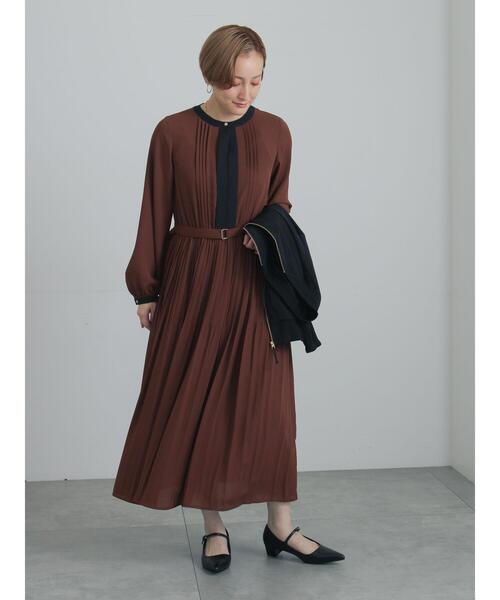 Te chichi(テチチ)の「ウエスト切替プリーツワンピース(ワンピース・レディース・ネイビー/ブラウン/ブラック・F)」の5枚目の写真