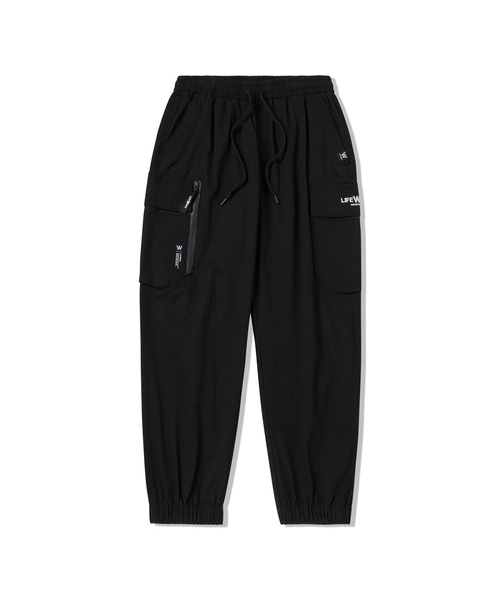 LIFE WORK(ライフワーク)の「共用) L2テープカーゴジョガーパンツ(スウェットパンツ・レディース・ブラック・MEDIUM)」の1枚目の写真