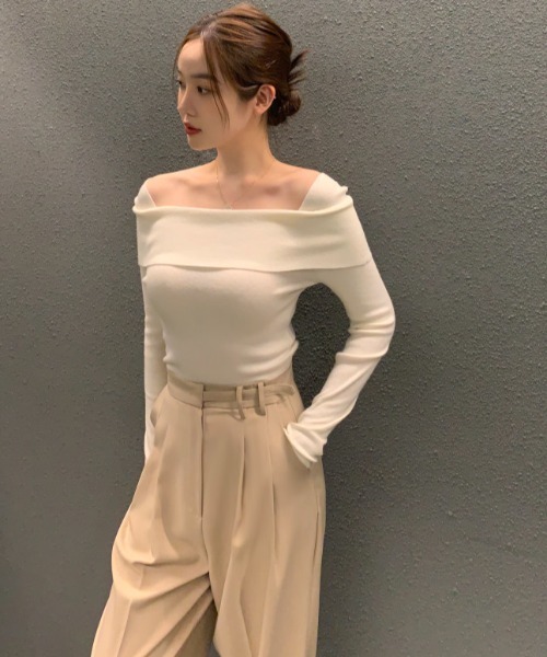Aelina（エリナ）の「スリムフィットワンショルダーニットトップス（ニット/セーター・レディース・モカ/ホワイト/ピンク・FREE）」の4枚目の写真