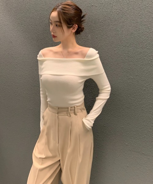 Aelina（エリナ）の「スリムフィットワンショルダーニットトップス（ニット/セーター・レディース・モカ/ホワイト/ピンク・FREE）」の5枚目の写真