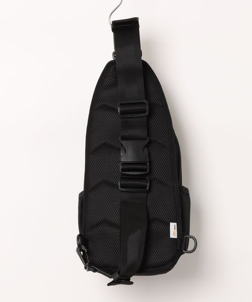 MAKAVELIC（マキャベリック）の「【62】【MAKAVELIC】【COCOON 4 BODY BAG / ボディバッグ】（ボディバッグ/ウエストポーチ・メンズ・ブラック/ダークネイビー・FREE）」の3枚目の写真