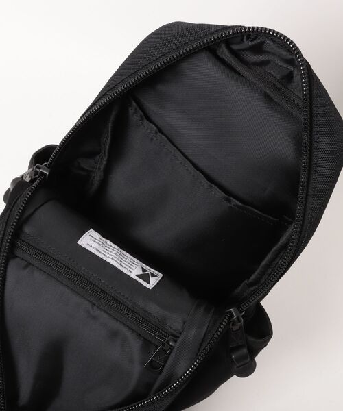 MAKAVELIC（マキャベリック）の「【62】【MAKAVELIC】【COCOON 4 BODY BAG / ボディバッグ】（ボディバッグ/ウエストポーチ・メンズ・ブラック/ダークネイビー・FREE）」の5枚目の写真