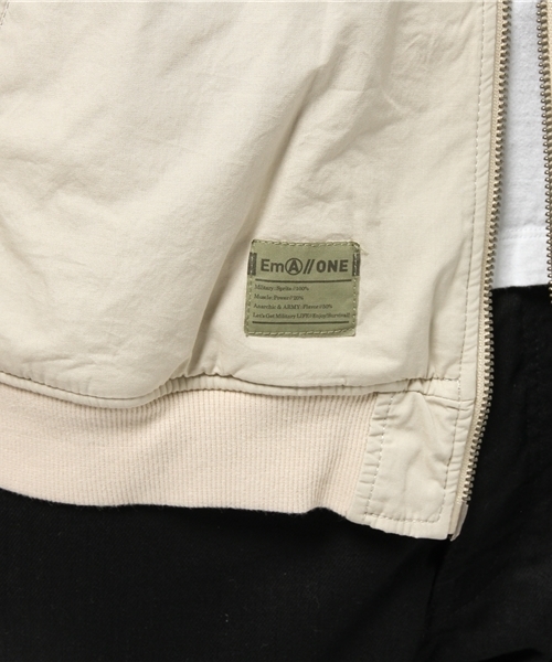 WHO'S WHO gallery（フーズフーギャラリー）の「【Em@//ONE】ボンディングMA-1（ブルゾン・メンズ・ベージュ/オリーブ/ブラック・LARGE/MEDIUM）」の6枚目の写真