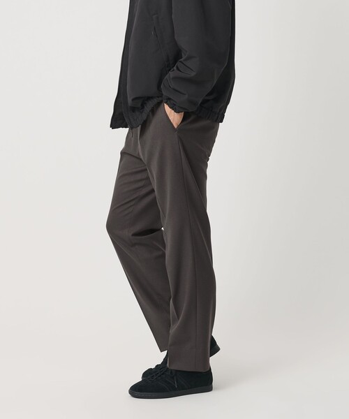 BEAUTY&YOUTH UNITED ARROWS（ビューティーアンドユースユナイテッドアローズ）の「ストレッチ ウールブレンド ワンプリーツ テーパード パンツ NO.5 セットアップ対応（その他パンツ・メンズ・ダークグレー/ブラック・S/L/M/XL）」の2枚目の写真