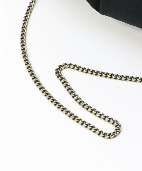 MOUSSY（マウジー）の「VELVET BIG CLUCH（ショルダーバッグ・レディース・ダークグリーン/ブラック・FREE）」の4枚目の写真