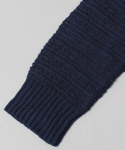 ESSENTIAL GARMENT MEN'S BIGI（エッセンシャルガーメントメンズビギ）の「タートルネックニット/パネルリンクス柄（ニット/セーター・メンズ・ネイビー/カーキ/ホワイト・S/M/L）」の4枚目の写真