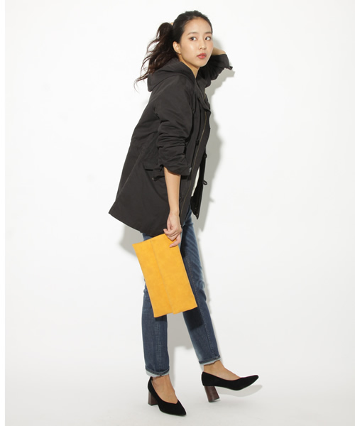 LIPSTAR(リップスター)の「スリムテーパードデニムパンツ(デニムパンツ・レディース・ブルー/ネイビー・S(1)/M(2))」の13枚目の写真