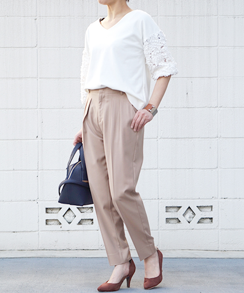 laboratory work（ラボラトリーワーク）の「ツイルストレッチテーパードパンツ（その他パンツ・レディース・ベージュ/ネイビー/インディゴブルー・SMALL/MEDIUM）」の6枚目の写真