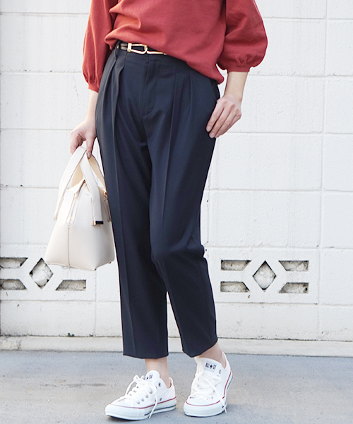 laboratory work（ラボラトリーワーク）の「ツイルストレッチテーパードパンツ（その他パンツ・レディース・ベージュ/ネイビー/インディゴブルー・SMALL/MEDIUM）」の4枚目の写真