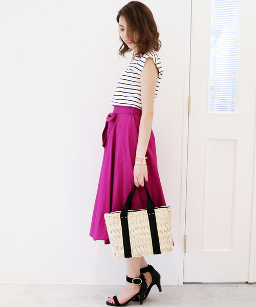 N.（N. Natural Beauty Basic）（エヌエヌナチュラルビューティーベーシック）の「取外しベルト付イレギュラーヘムタイプライタースカート（スカート・レディース・ピンク/ブラウン/グリーン/ブルー/ベージュ・MEDIUM）」の8枚目の写真