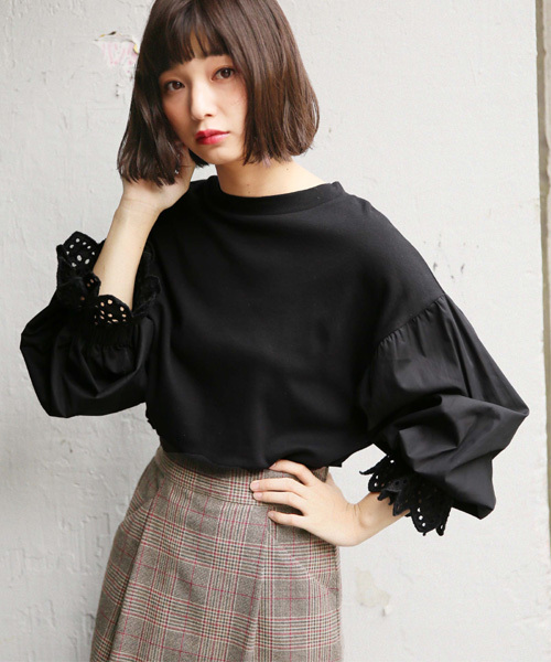 LOWRYS FARM(ローリーズファーム)の「フハクキリカエ/LS 769261 (Tシャツ/カットソー・レディース・オフホワイト/ブラック/ベージュ/レッド・LARGE/MEDIUM)」の3枚目の写真
