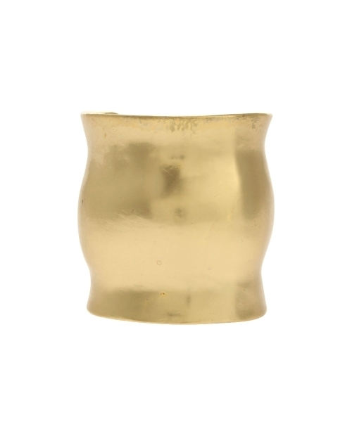 Ungrid（アングリッド）の「メタルワイドバングル（バングル/リストバンド・レディース・シルバー/ゴールド・FREE）」の3枚目の写真