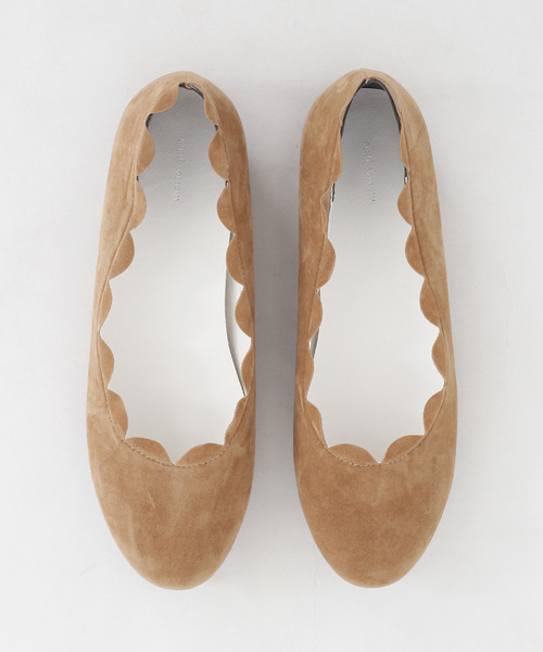 merlot plus（メルロープリュス）の「スカラップフラットシューズ002-1489（パンプス・レディース・ブラック/シルバー/ベージュ/ピンク/イエロー・L/LL/M/S）」の3枚目の写真