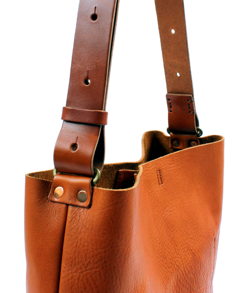 BEAMS（ビームス）の「SLOW×BEAMS / 別注 bono ショルダーバッグ