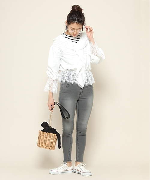 PAGEBOY（ページボーイ）の「ハイウエストスキニーデニム（デニムパンツ・レディース・ネイビー/ブルー/ブラック・SMALL/MEDIUM/LARGE）」の7枚目の写真