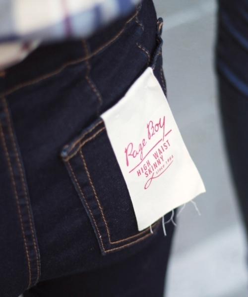 PAGEBOY（ページボーイ）の「ハイウエストスキニーデニム（デニムパンツ・レディース・ネイビー/ブルー/ブラック・SMALL/MEDIUM/LARGE）」の21枚目の写真