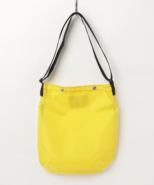 Tough Traveler（タフトラベラー）の「【Tough Traveler / タフトラベラー】FB（ショルダーバッグ・レディース・ブラック/レッド/オリーブ/シルバー/イエロー/クリア/カーキブラウン/ホワイト系その他/ブラック系その他/バーガンディー/ロイヤルブルー・FREE）」の12枚目の写真