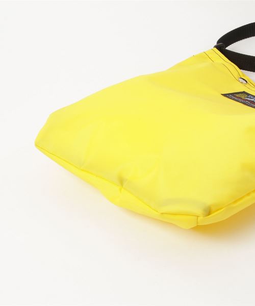 Tough Traveler（タフトラベラー）の「【Tough Traveler / タフトラベラー】FB（ショルダーバッグ・レディース・ブラック/レッド/オリーブ/シルバー/イエロー/クリア/カーキブラウン/ホワイト系その他/ブラック系その他/バーガンディー/ロイヤルブルー・FREE）」の14枚目の写真