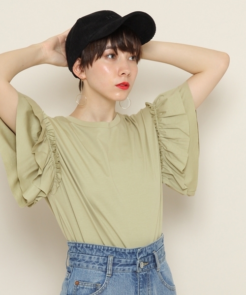 PAGEBOY(ページボーイ)の「シルケット袖フリルプルオーバー(Tシャツ/カットソー・レディース・ブラック/ベージュ/オフホワイト/カーキ/レッド・FREE)」の4枚目の写真