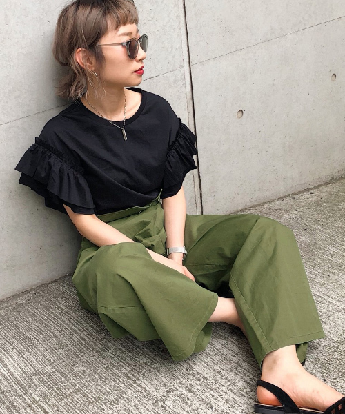 PAGEBOY(ページボーイ)の「シルケット袖フリルプルオーバー(Tシャツ/カットソー・レディース・ブラック/ベージュ/オフホワイト/カーキ/レッド・FREE)」の3枚目の写真