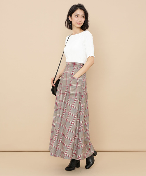 ADAM ET ROPE'（アダムエロペ）の「ONOメリヤス  ボートネックRIB 5分袖プルオーバー（Tシャツ/カットソー・レディース・チャコールグレー/ベージュ/レッド/オフホワイト・FREE）」の6枚目の写真