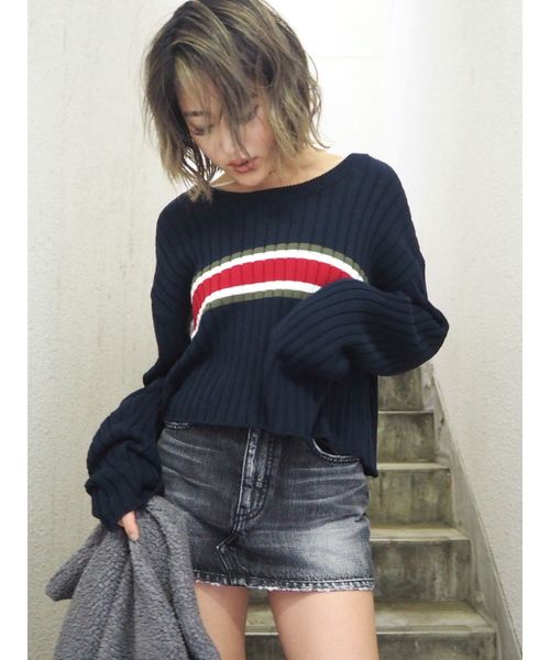 GYDA(ジェイダ)の「ラインショートニット TOPS(ニット/セーター・レディース・イエロー/ブラック/ネイビー・FREE)」の3枚目の写真